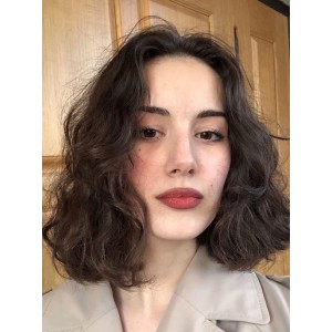 Natural Looking Shoulder Length Long Wavy Human Hair Wigs