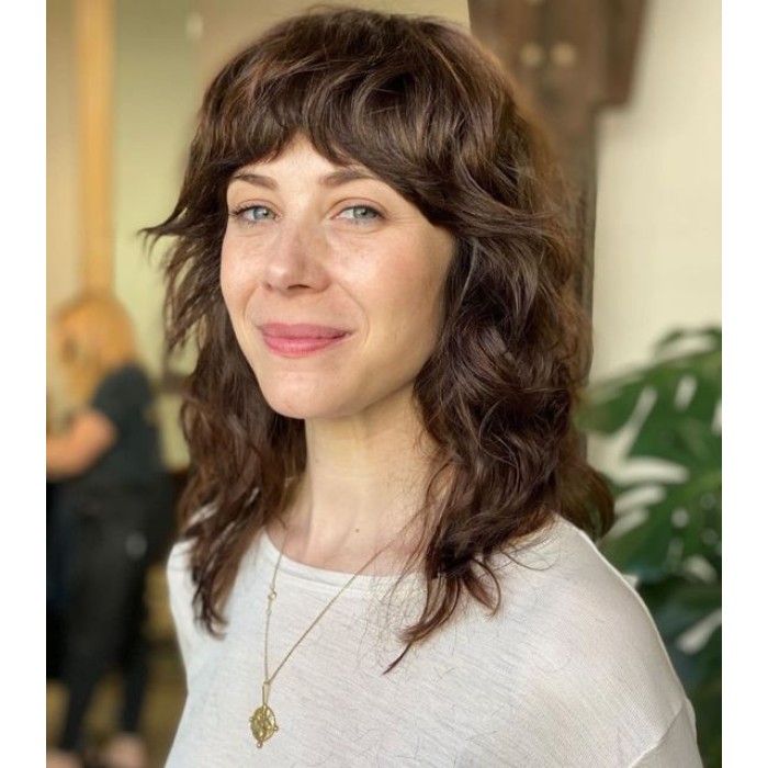 Loose Layered Wavy Human Hair Wigs Loose Layered Wavy Human Hair Wigs