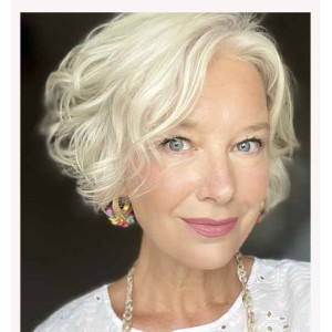 Flattering Shaggy Loose Wavy Real Human Hair Wigs Flattering Shaggy Loose Wavy Real Human Hair Wigs